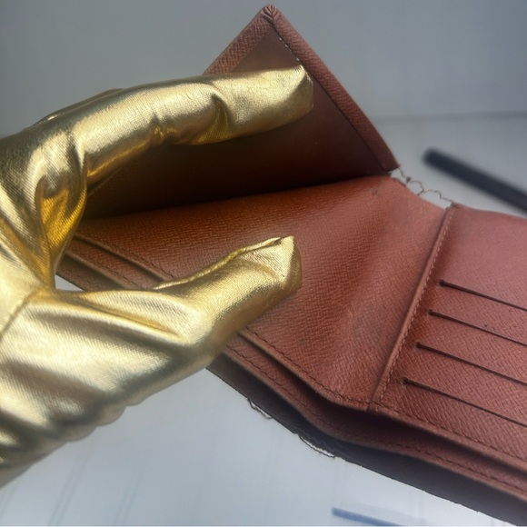 Louis Vuitton Monogram Unisex Multiple Pocket Wallet - Picture 8 of 16